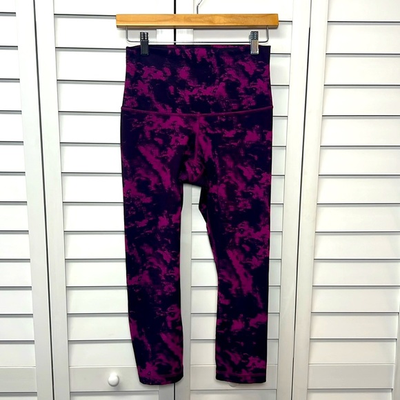 Lululemon Wunder Under Crop II Tie Dye Leggings Size 4 Regal Plum Black - Picture 6 of 11